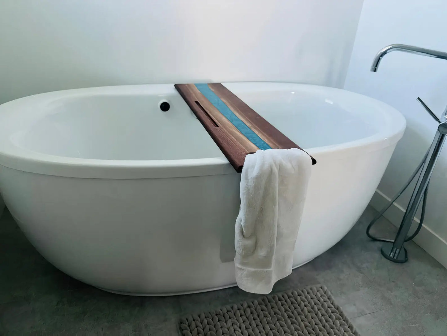 Handmade Resin Bath Tub Tray